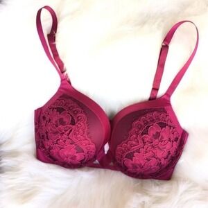 Victoria’s Secret very sexy push-up